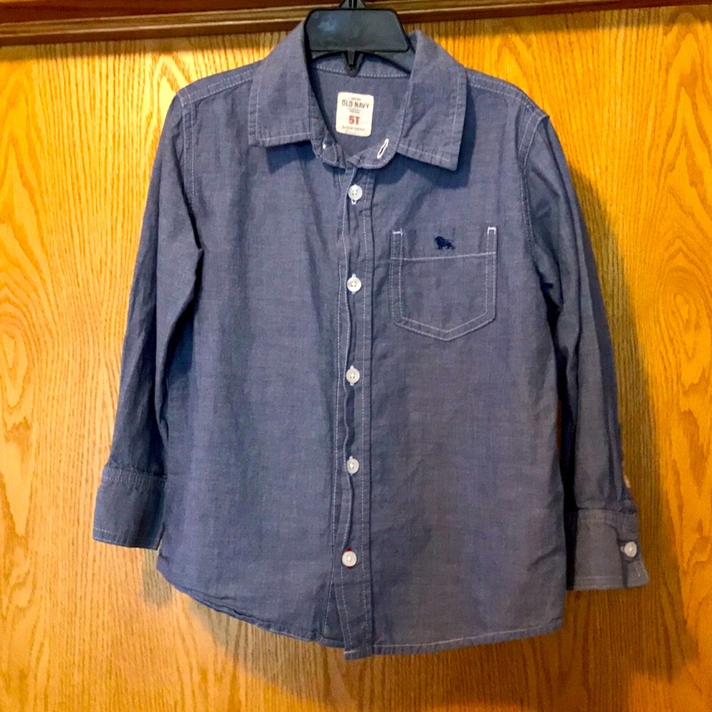 Old Navy classic preppy blue chambray denim shirt poplin size 5T button down EUC